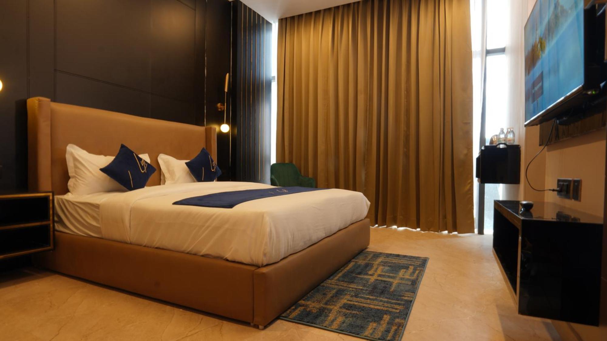 Aquila Grand Suites - Noida Sector 136 Εξωτερικό φωτογραφία