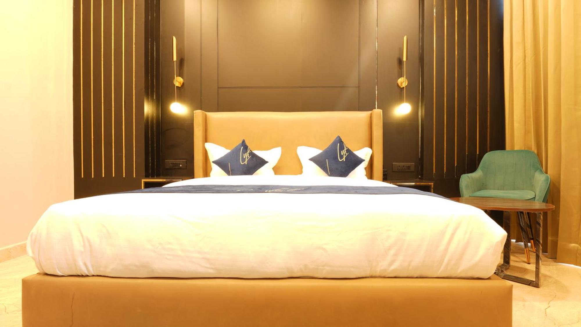 Aquila Grand Suites - Noida Sector 136 Εξωτερικό φωτογραφία