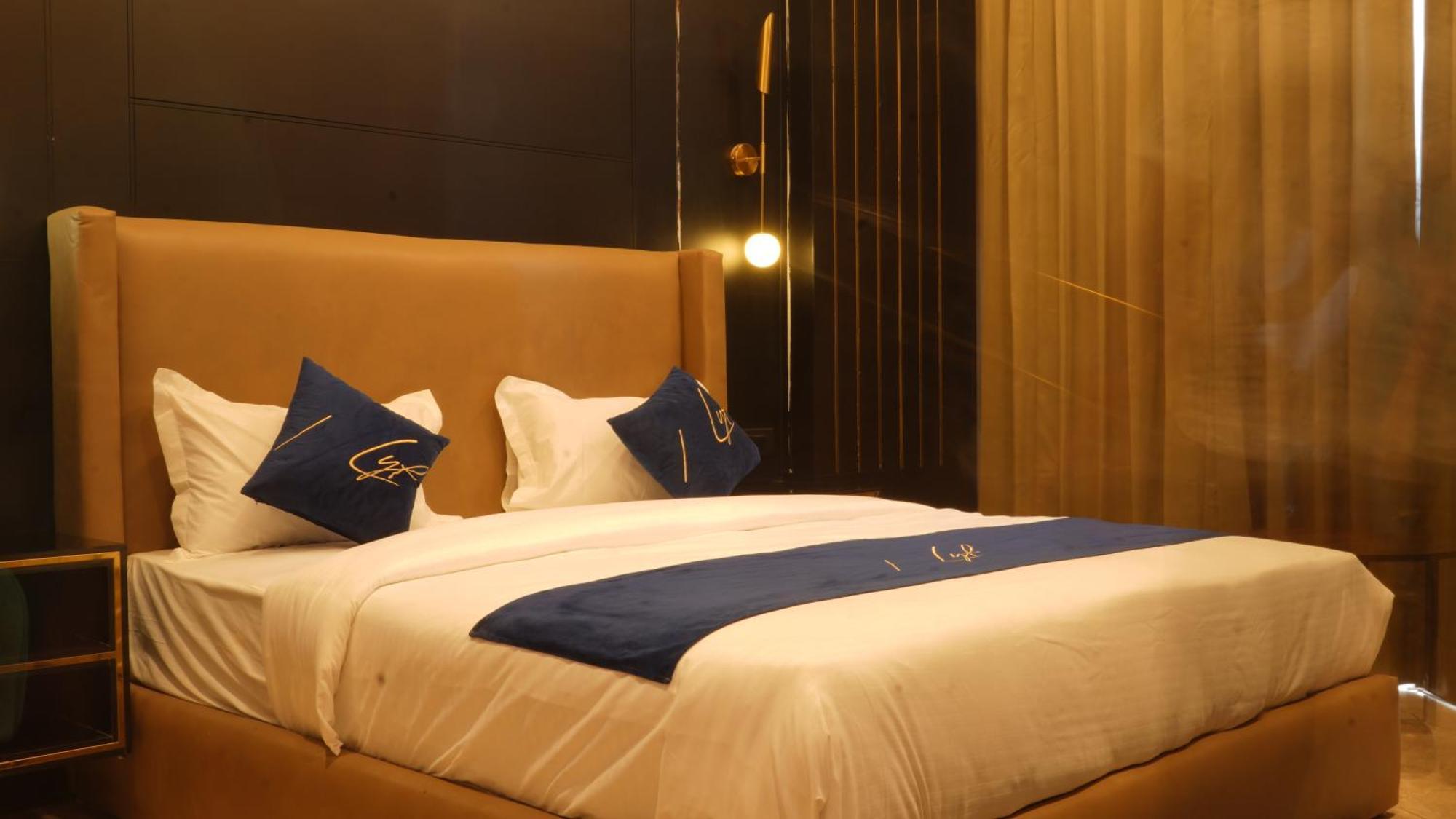 Aquila Grand Suites - Noida Sector 136 Εξωτερικό φωτογραφία
